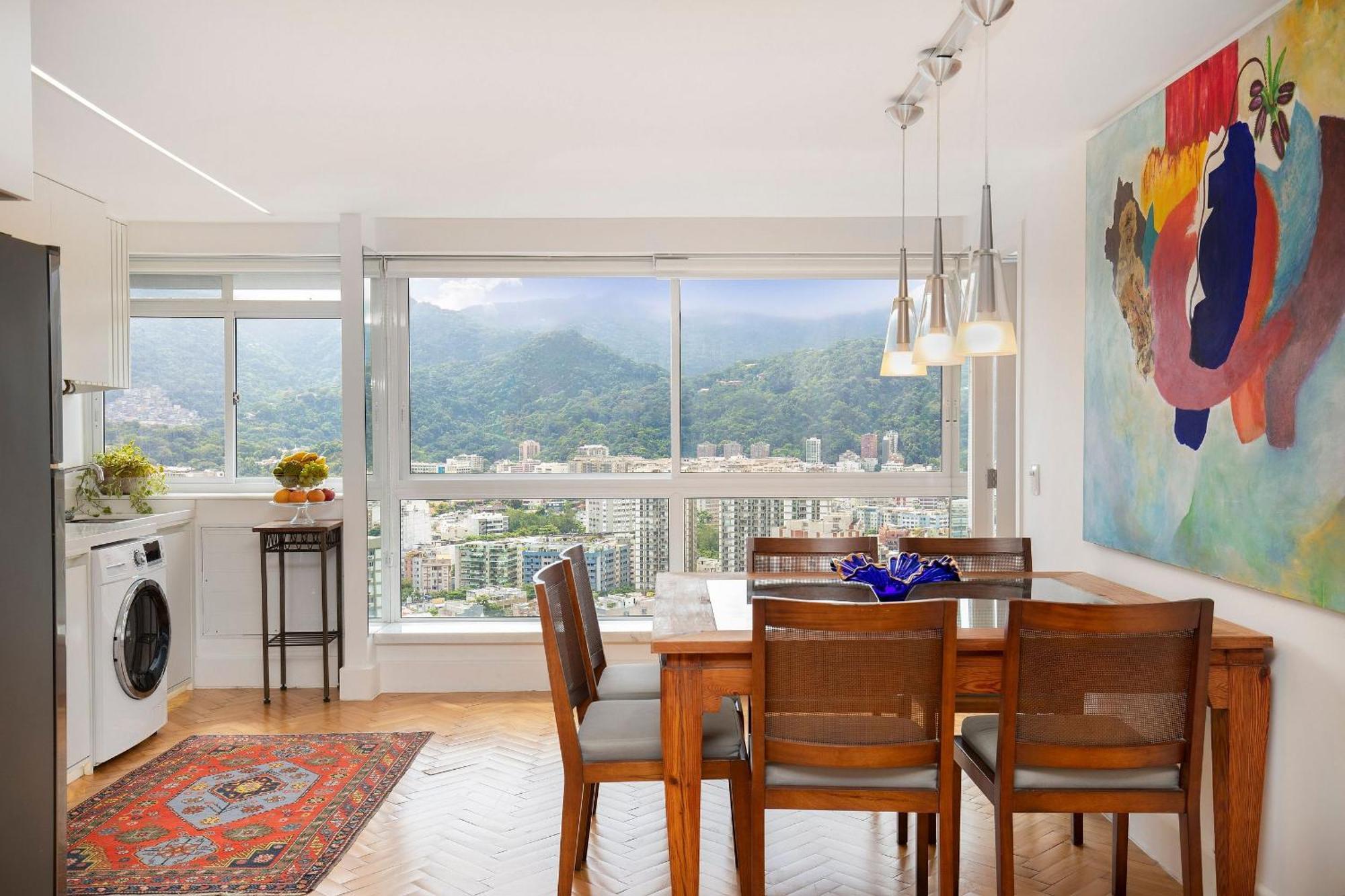 Apartamento Leblon - Rua Almirante Guilhem | Vista A Lagoa E Mar *
